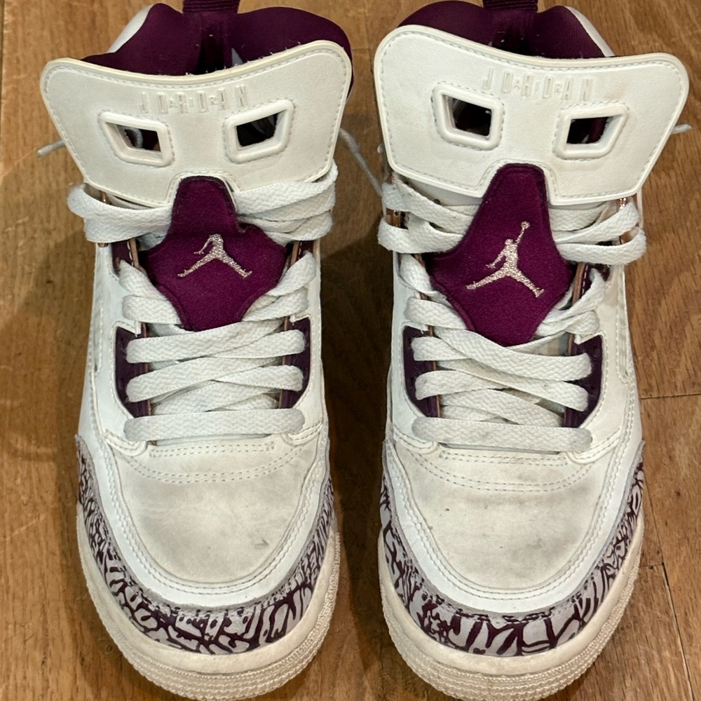 Air Jordan 5 sneakers
